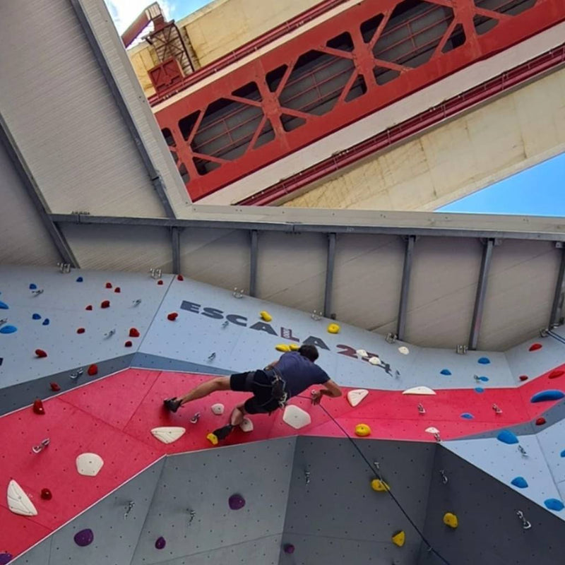 Climb High in Lisbon - Lisbon Vice group activity